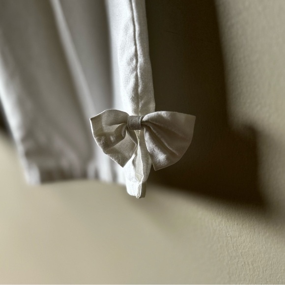 Salem Strait Bow Capris - Picture 5 of 7